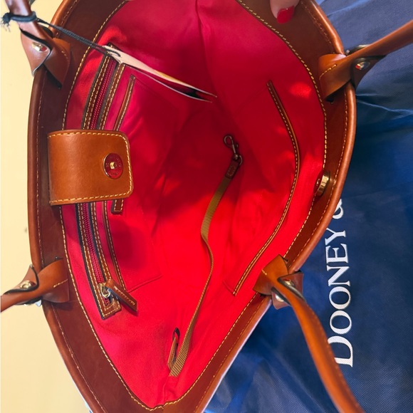 Dooney & Bourke Textured Brown Leather Bag - Picture 3 of 9